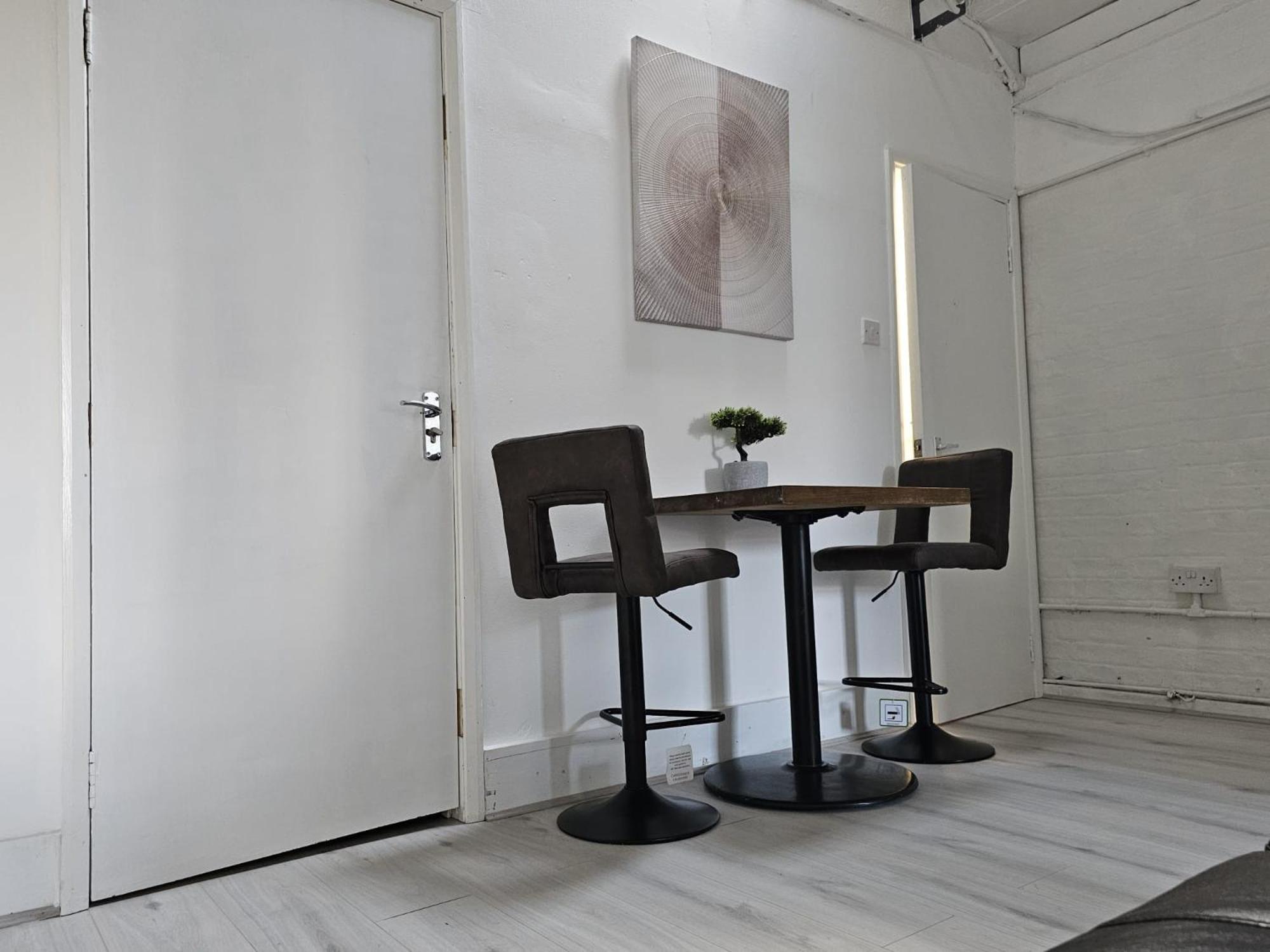 Trendy Apartment In Old Street Лондон Экстерьер фото
